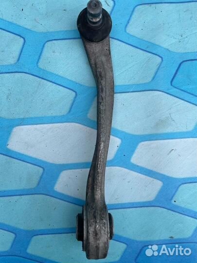 Рычаг передний верхний левый 8K0407509A