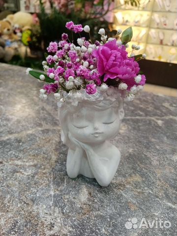 Статуэтка девочка с веночком