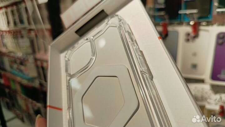 Оригинальный чехол UAG iPhone 15 MagSafe