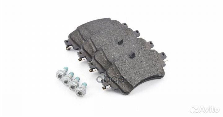 Комплект тормозных колодок 8W0698451BC 8W069845