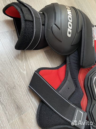 Нагрудник хоккейный sherwood m90 sr L