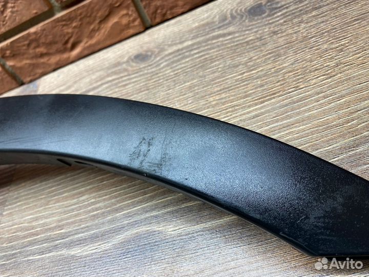 Накладка крыла заднего левого Bmw X3 E83 2004-2010