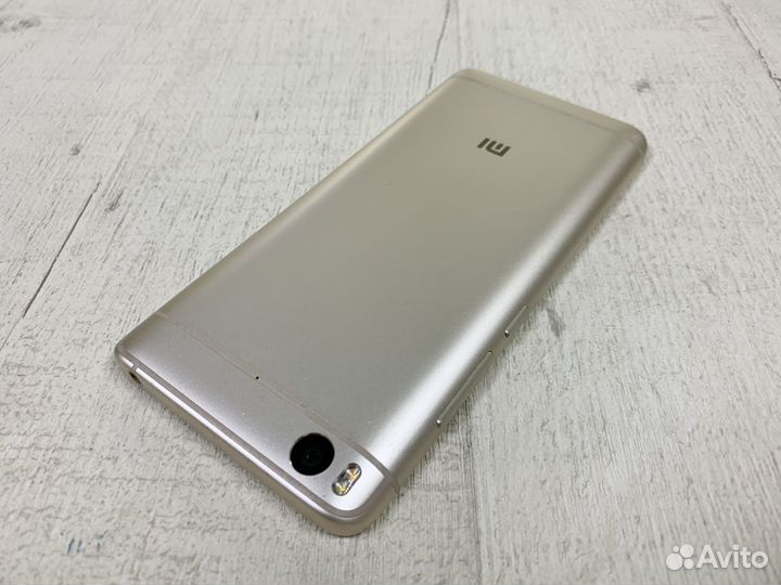 Xiaomi Mi 5S, 3/64 ГБ