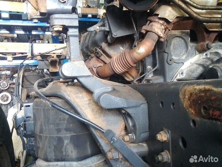 Кронштейн кабины Mercedes actors MP 3