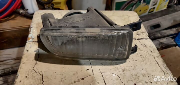 Туманка правая Toyota aristo jzs160/161