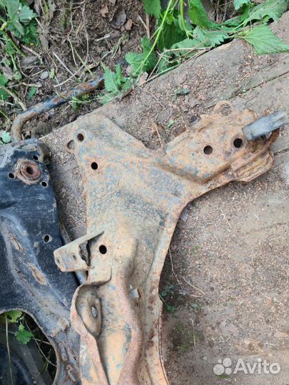 Балка подвески задняя Honda Cr-V 2 2002