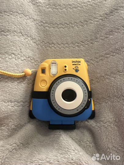 Фотоаппарат момент instax minion