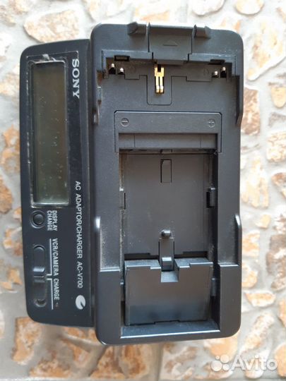 Зарядное устройство sony AC-V700