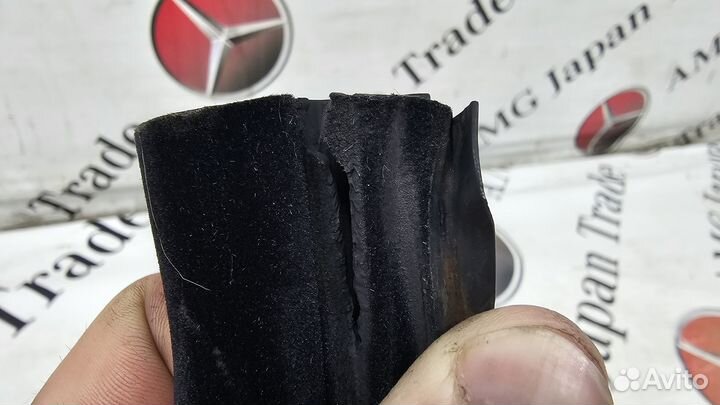 Уплотнитель стекал на Mercedes-Benz W140 CL