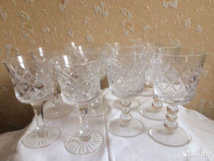 Корзинка цветное стекло, ваза, фужеры, хрусталь