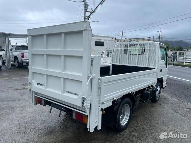 Isuzu Elf, 2005