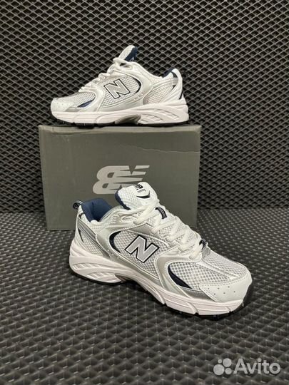 Кроссовки женские new balance