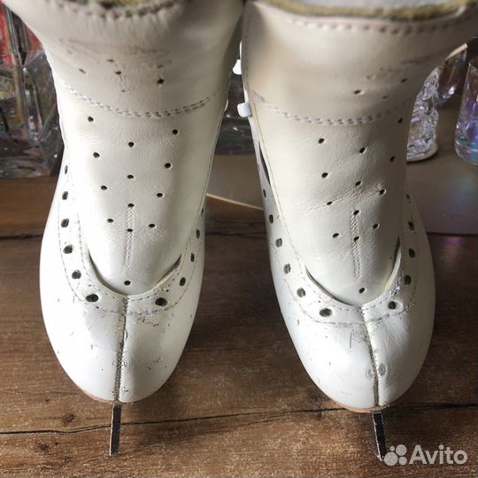 Фигурные коньки edea overture 195