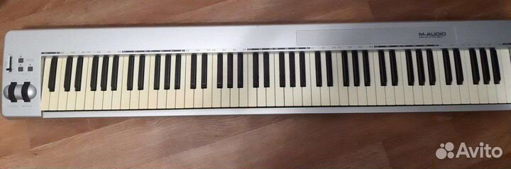 Midi клавиатура m audio