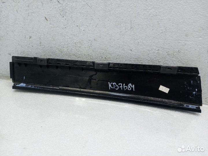 Накладка двери volkswagen tiguan Задняя правая