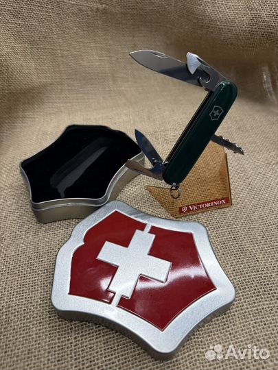 Мультитул Victorinox Spartan 1.3603 зелёный