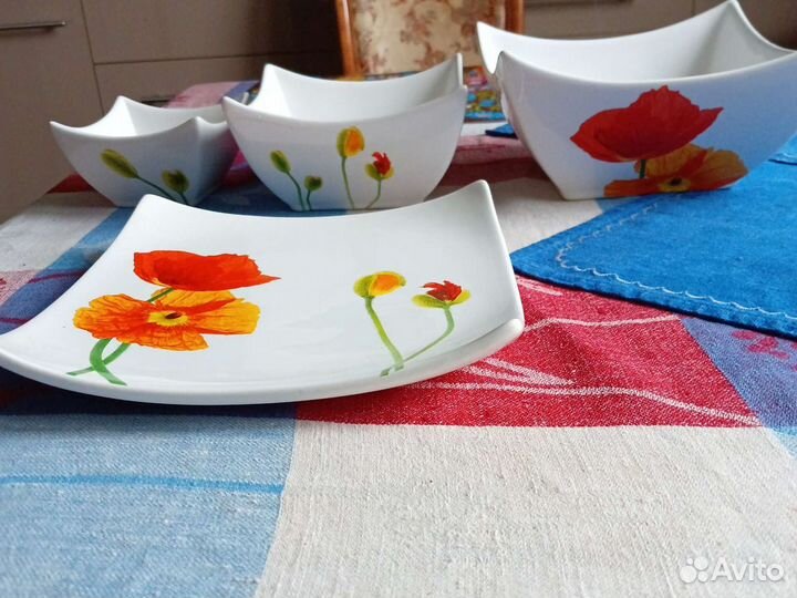 Набор столовой посуды новый