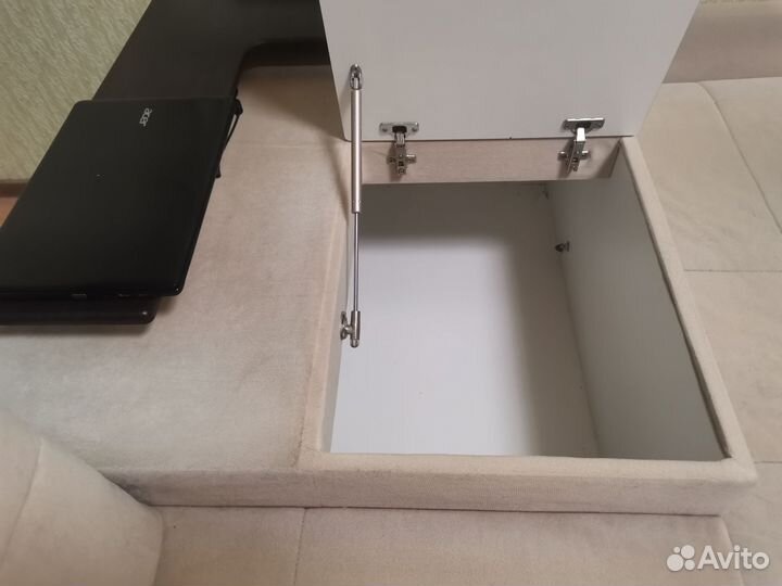 Угловой диван бу