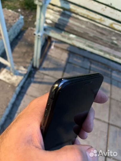 iPhone X, 64 ГБ
