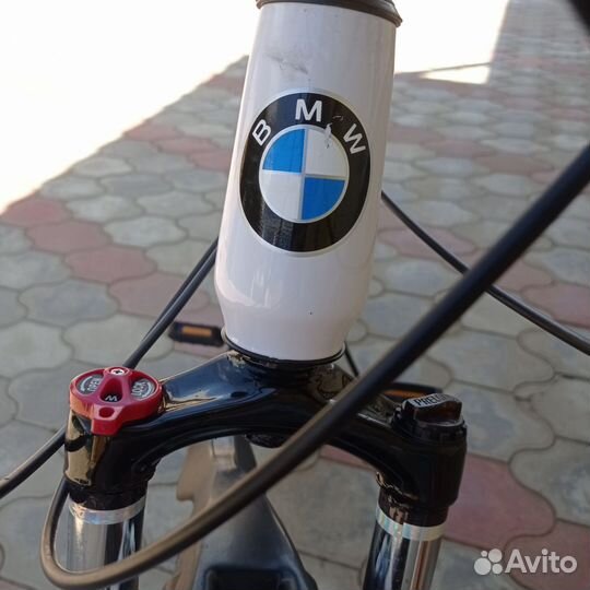 Велосипед на литых дисках bmw