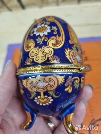 Шкатулка яйцо