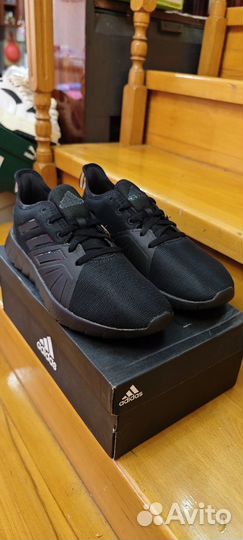 Кроссовки Adidas 39.5 и 43 размер оригинал