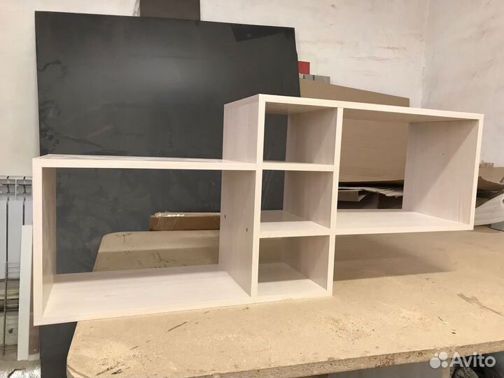 Полка настенная новая