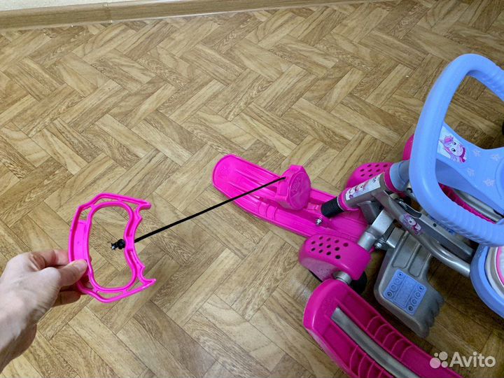 Снегокат с ручкой и колесами