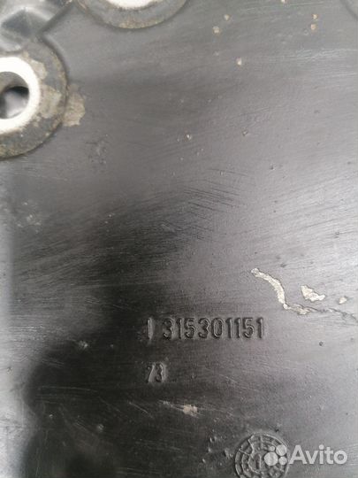 Крышка кпп ZF 16S 221