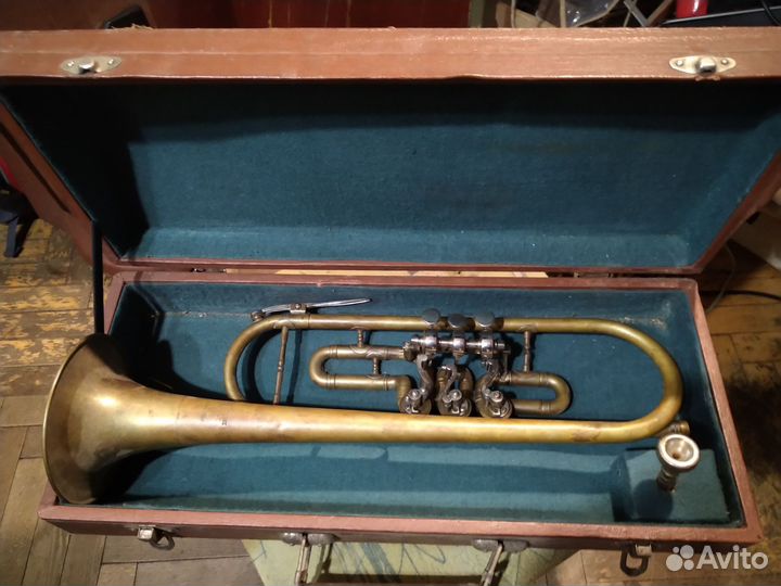 Труба музыкальный инструмент