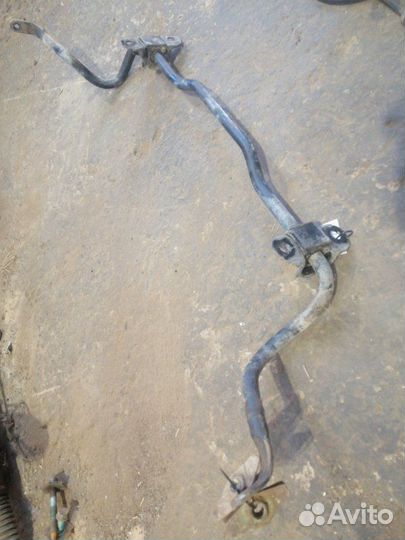 Стабилизатор передний Mazda 3 BL Z6 2011