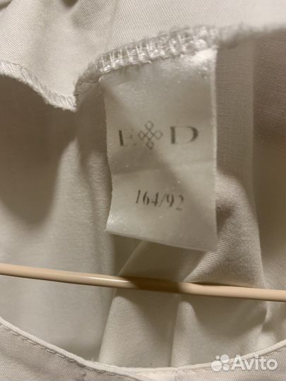 Белый медицинский халат