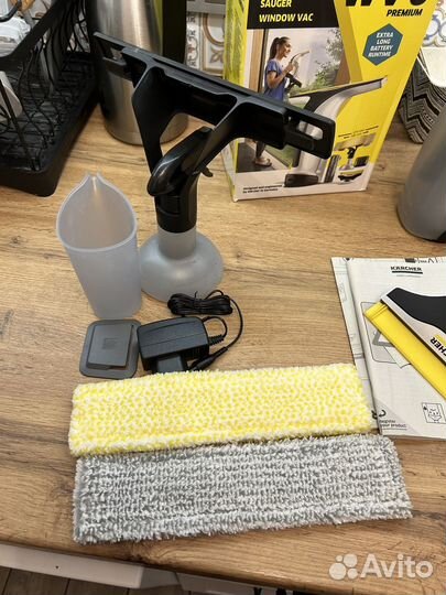 Стеклоочиститель Karcher WV 6 Plus желтый