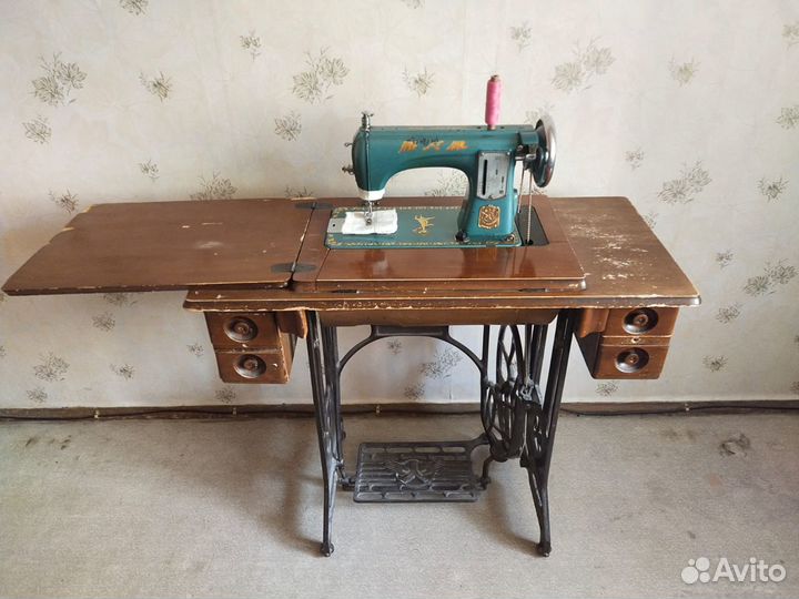 Швейная машинка