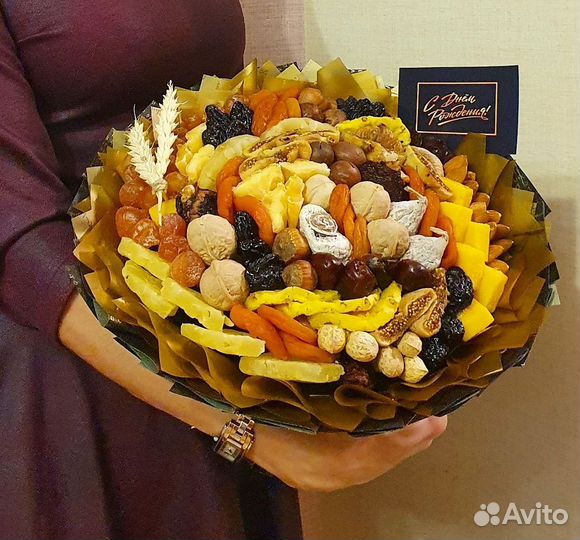 Букеты из сухофруктов и орехов