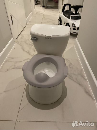 Детский горшок в виде унитаза. Новый