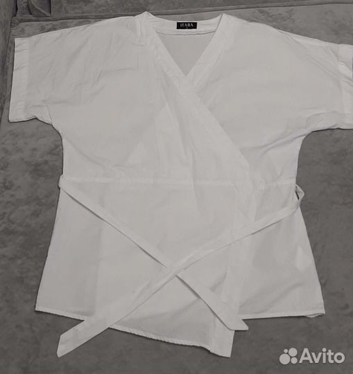 Медицинская блуза для косметолога