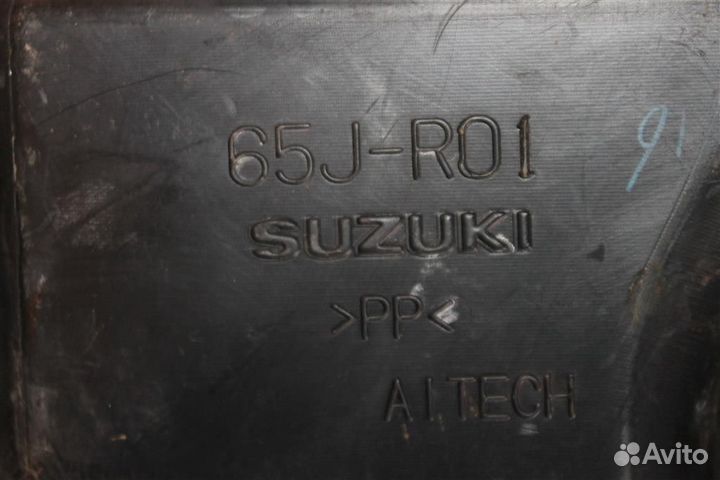 Резонатор воздушного фильтра Сузуки Гранд Витара