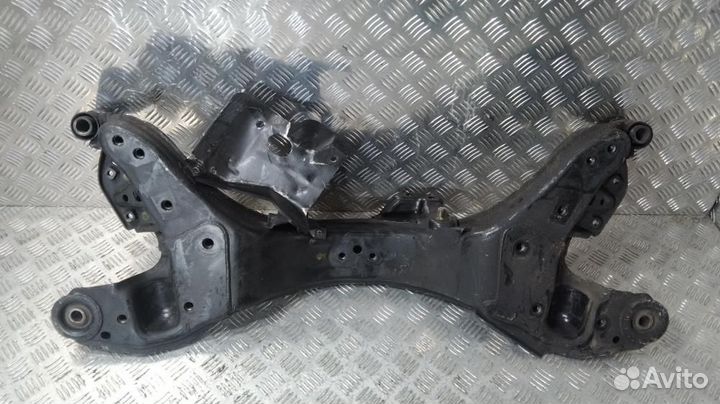 Балка передняя Nissan Maxima A32 (1995-2000)