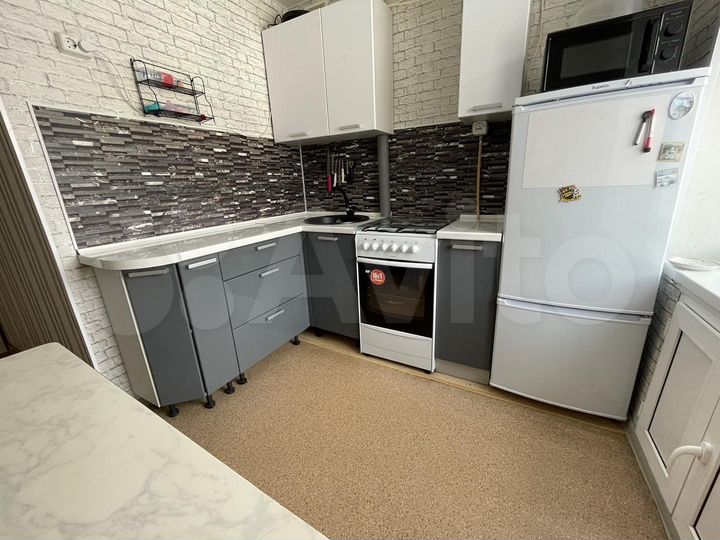 2-к. квартира, 43 м², 3/5 эт.