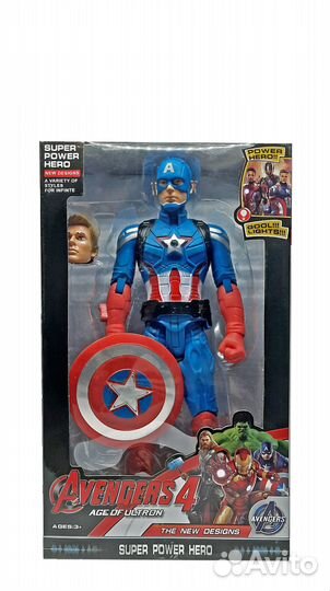 Супергерой Капитан Америка из фильма Мстители