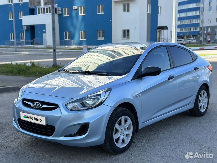 Hyundai Solaris 1.4 AT, 2011, 140 000 км