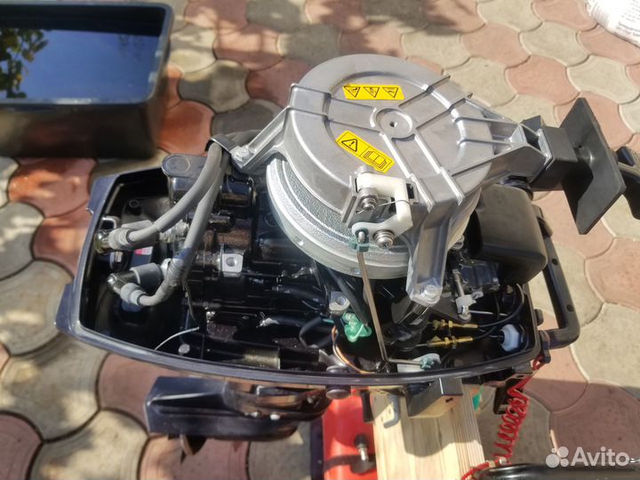 Мотор Tohatsu 9,8
