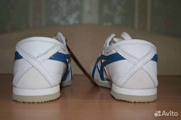 Сникерсы Asics, р.33.5