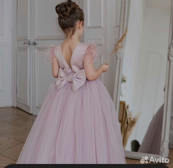 Платье праздничное