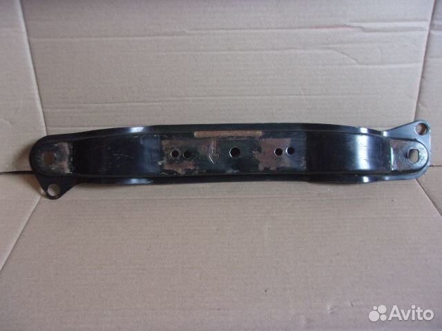 Опель Омега А, 87-93г., заднее крепление МКПП