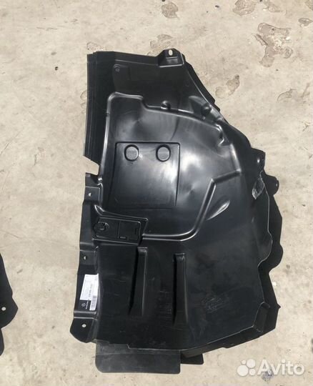 Mercedes W213 подкрылок передний левый