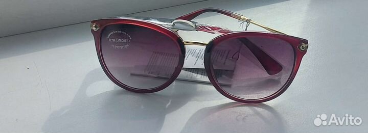 Очки солнцезащитные. Новые