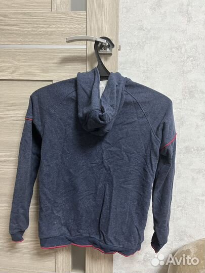 Спортивная кофта женская