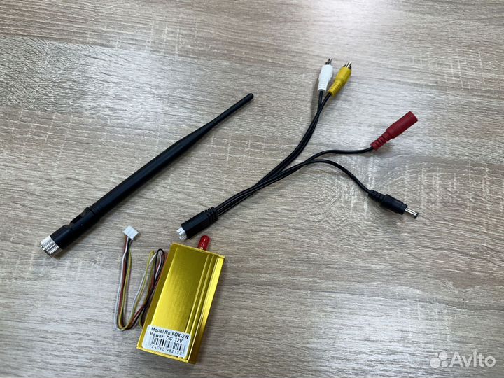 Видеопередатчик FPV 1.2 ггц, 2 Вт, золотой